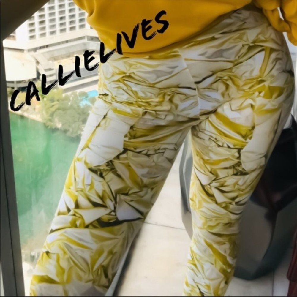 Miz GoldBar: Yellow White 3D graphic Leggings SML - Picture 3 of 8